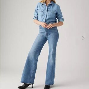 Levi’s Ribcage Bell Jeans